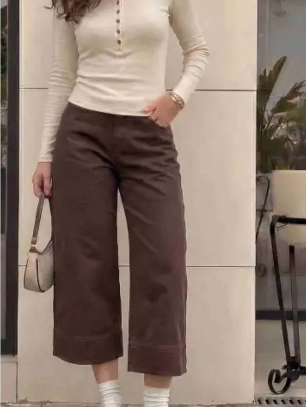 Cider Brown Wide-Leg Cropped Capris